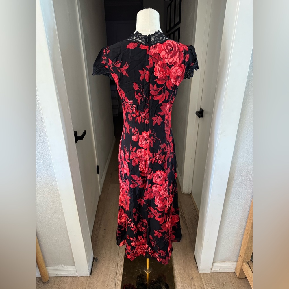 Reformation Tiffie Floral Lace Midi Dress In Basilica Sz 4 NEW - Picture 6 of 10